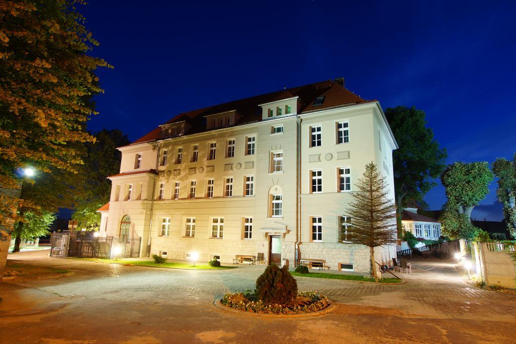 Villa La Pierre Strzegom Exteriör bild