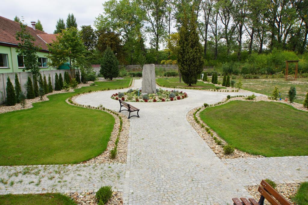 Villa La Pierre Strzegom Exteriör bild